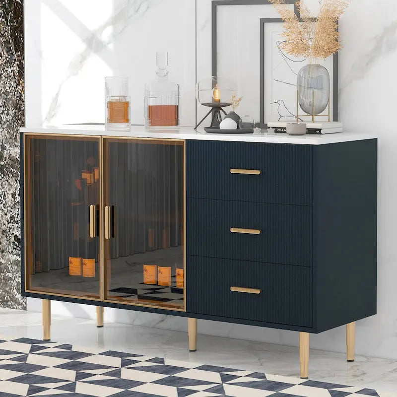 Buffet moderne avec portes vitrées