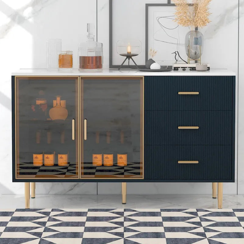 Buffet moderne avec portes vitrées